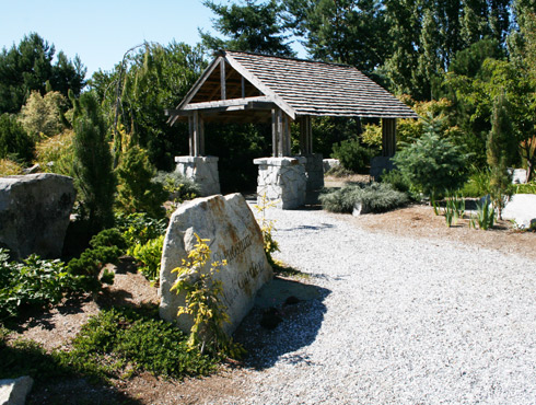 Coenosium Rock Garden Pavillion